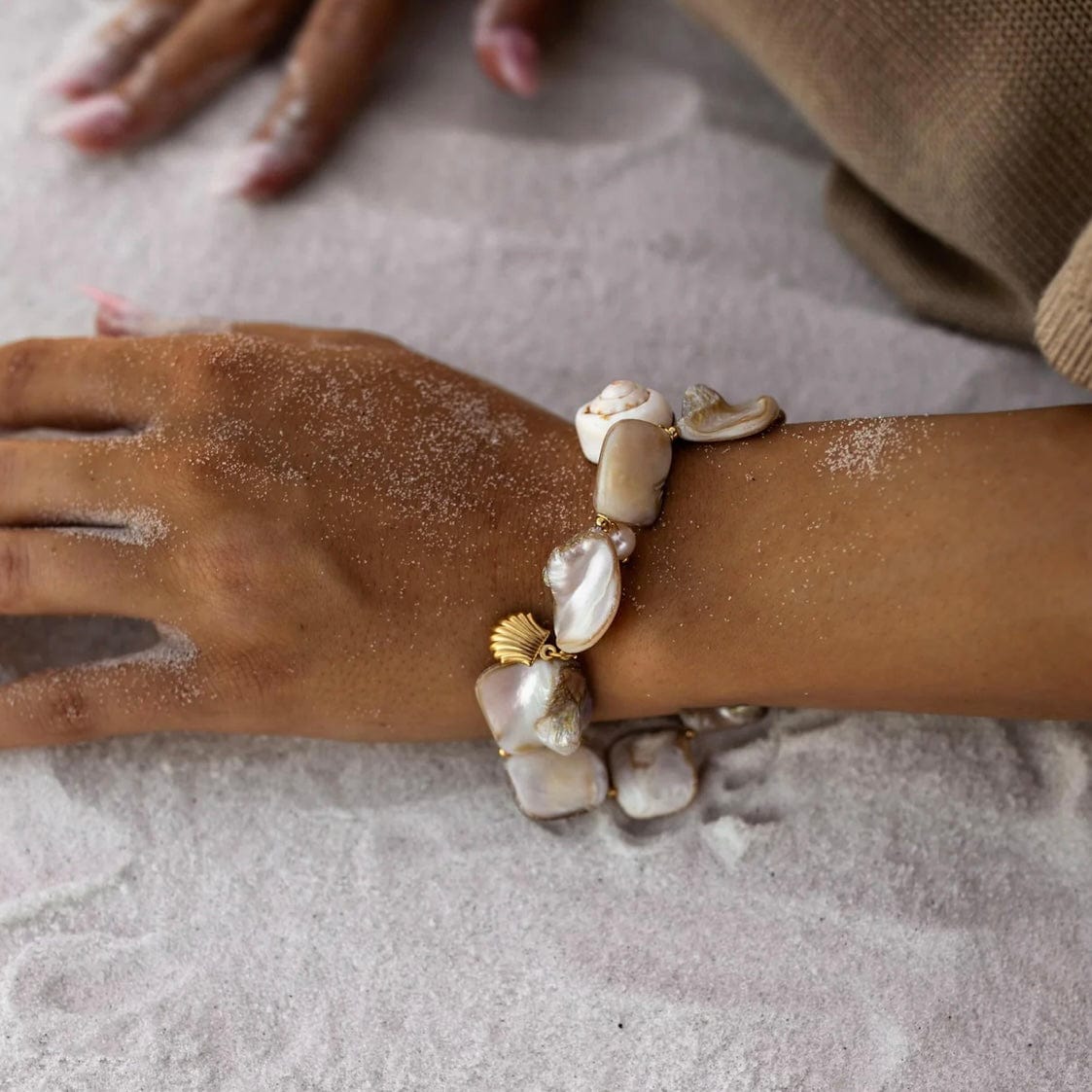 ŽENSKA NARUKVICA SA POZLATOM OHRID 🥂