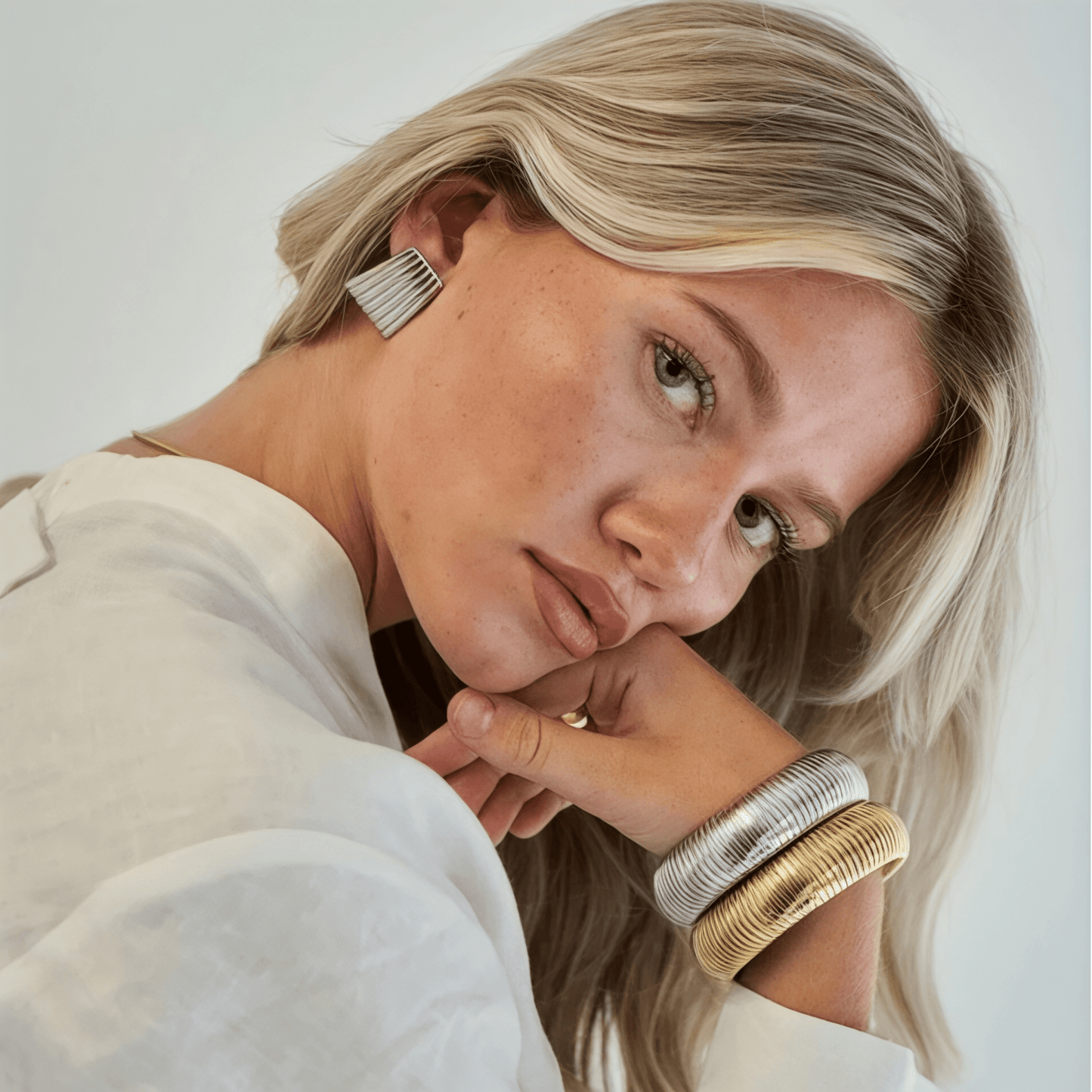 MINĐUŠE SA POZLATOM BODRUM 🥂