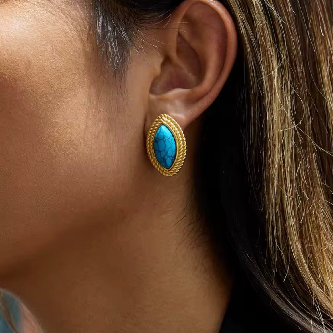 MINĐUŠE SA POZLATOM MADAM 🥂