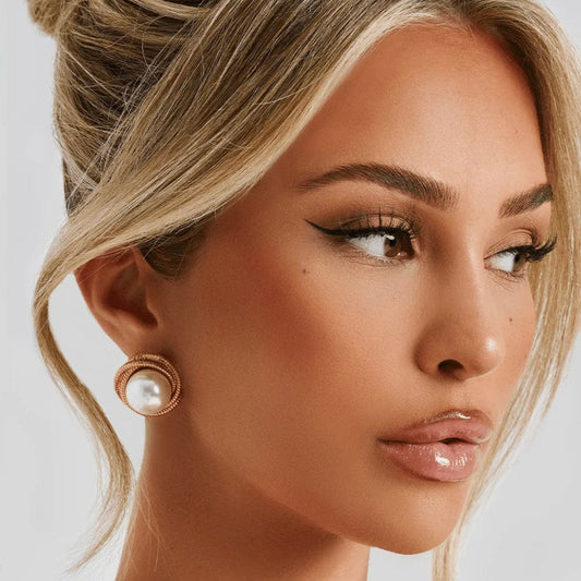 MINĐUŠE SA POZLATOM NASSAU 🥂