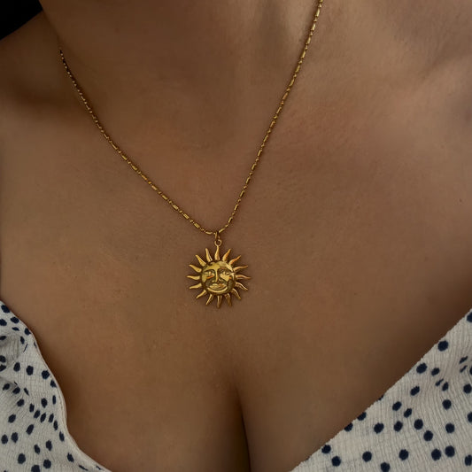 ŽENSKA OGRLICA SA POZLATOM SUMMER FACE 🌞