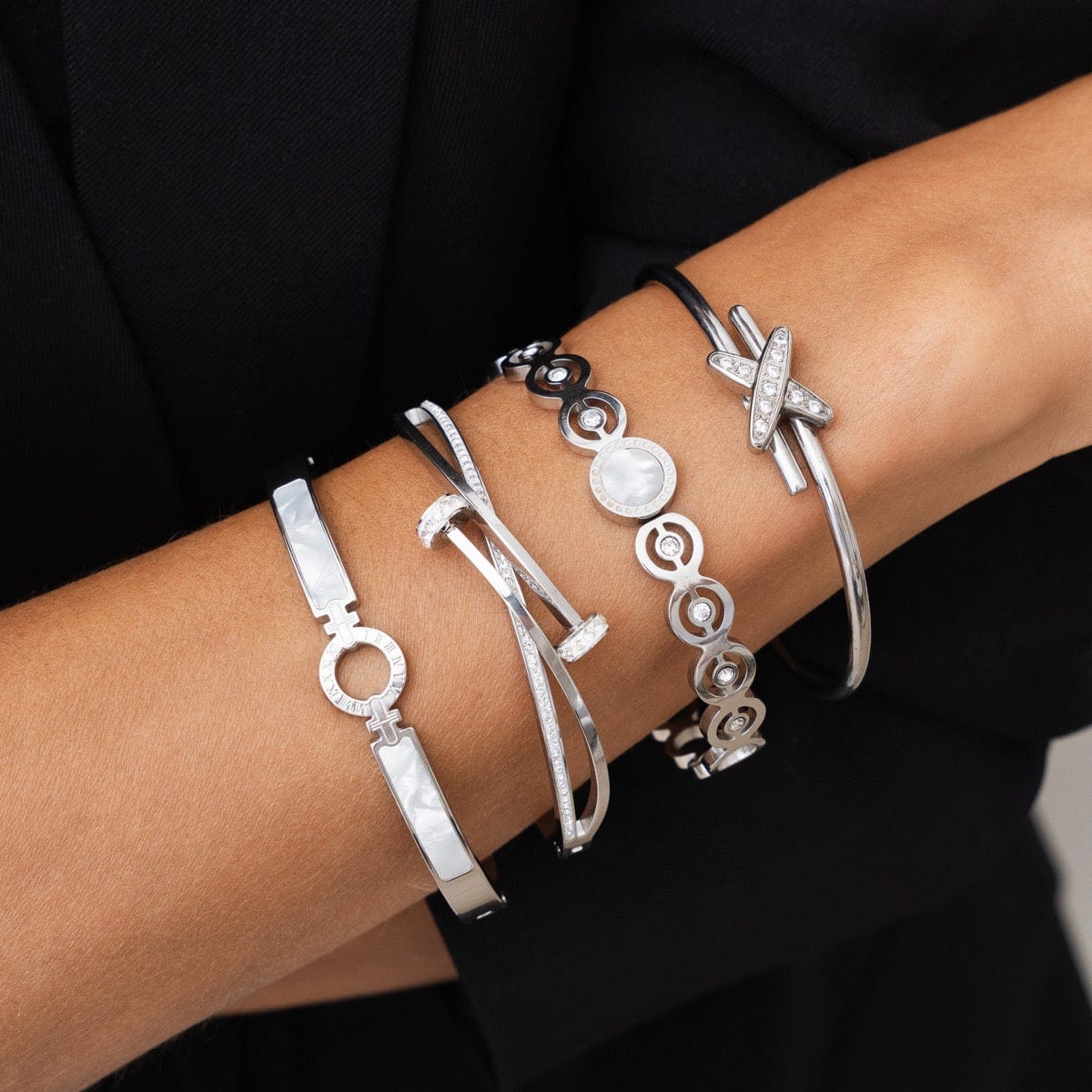 NARUKVICA OD HIRURSKOG ČELIKA NAIL 🥂