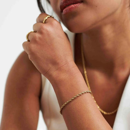 ŽENSKA NARUKVICA SA POZLATOM KORDA 🥂