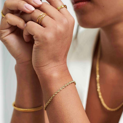 ŽENSKA NARUKVICA SA POZLATOM KORDA 🥂