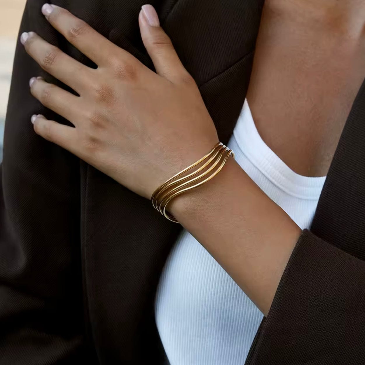 NARUKVICA SA POZLATOM MARTINI 👑