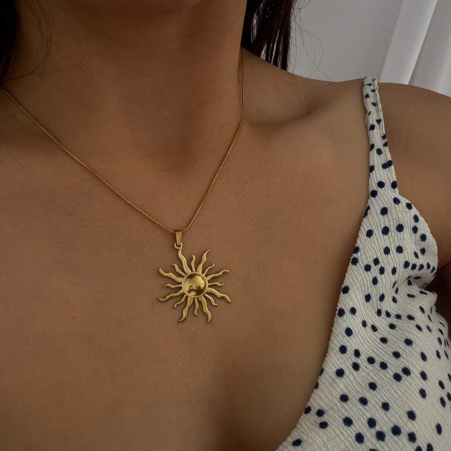 ŽENSKA OGRLICA SA POZLATOM SUMMER SUN ☀️