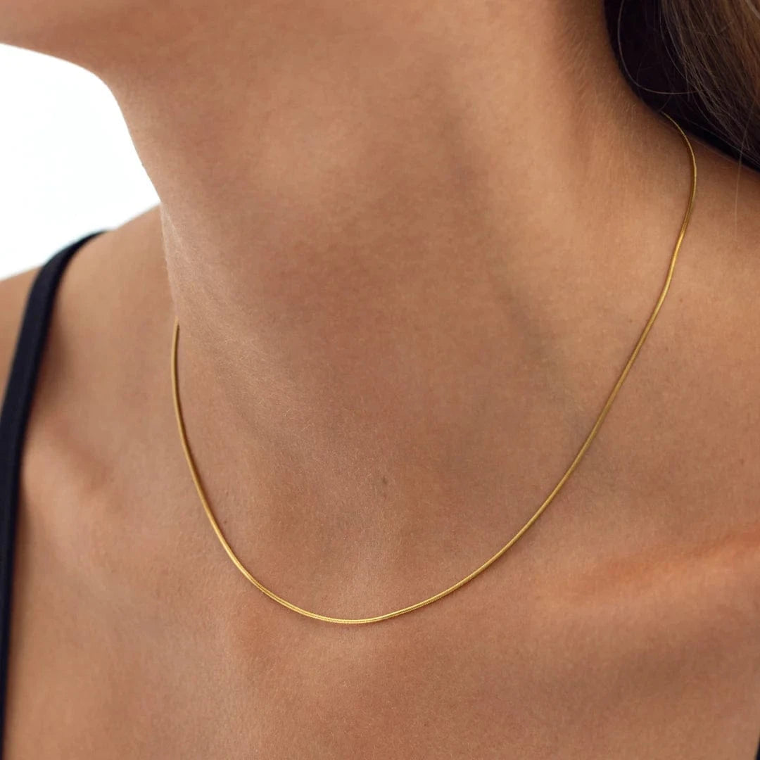 OGRLICA SA POZLATOM HEDERA 🥂