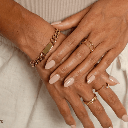 NARUKVICA SA POZLATOM VICTORY 🥂